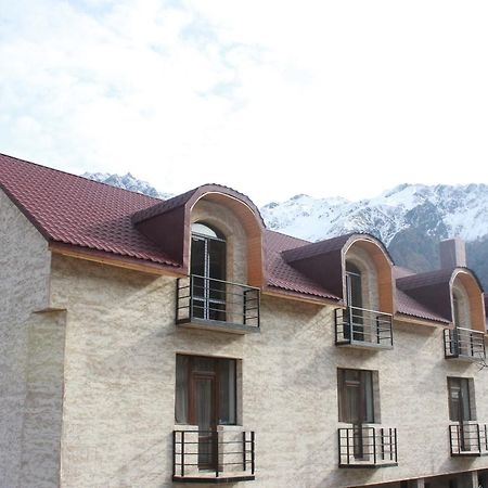 Hotel Gergeti คัซเบกี ภายนอก รูปภาพ